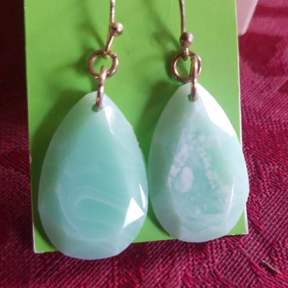 Pear shaped earrings - Picture 2 of 2